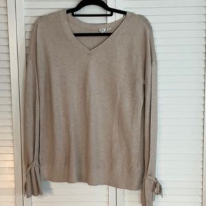 Womens V neck sweater